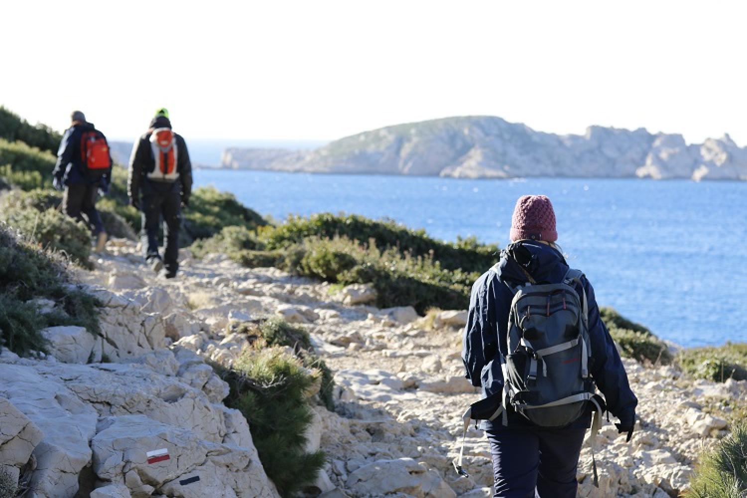 randonner-parc-national-calanques-marseille-cassis-la-ciotat-c-bellanger.jpg